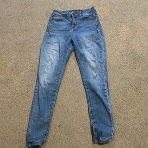Light wash Skinny Jeans